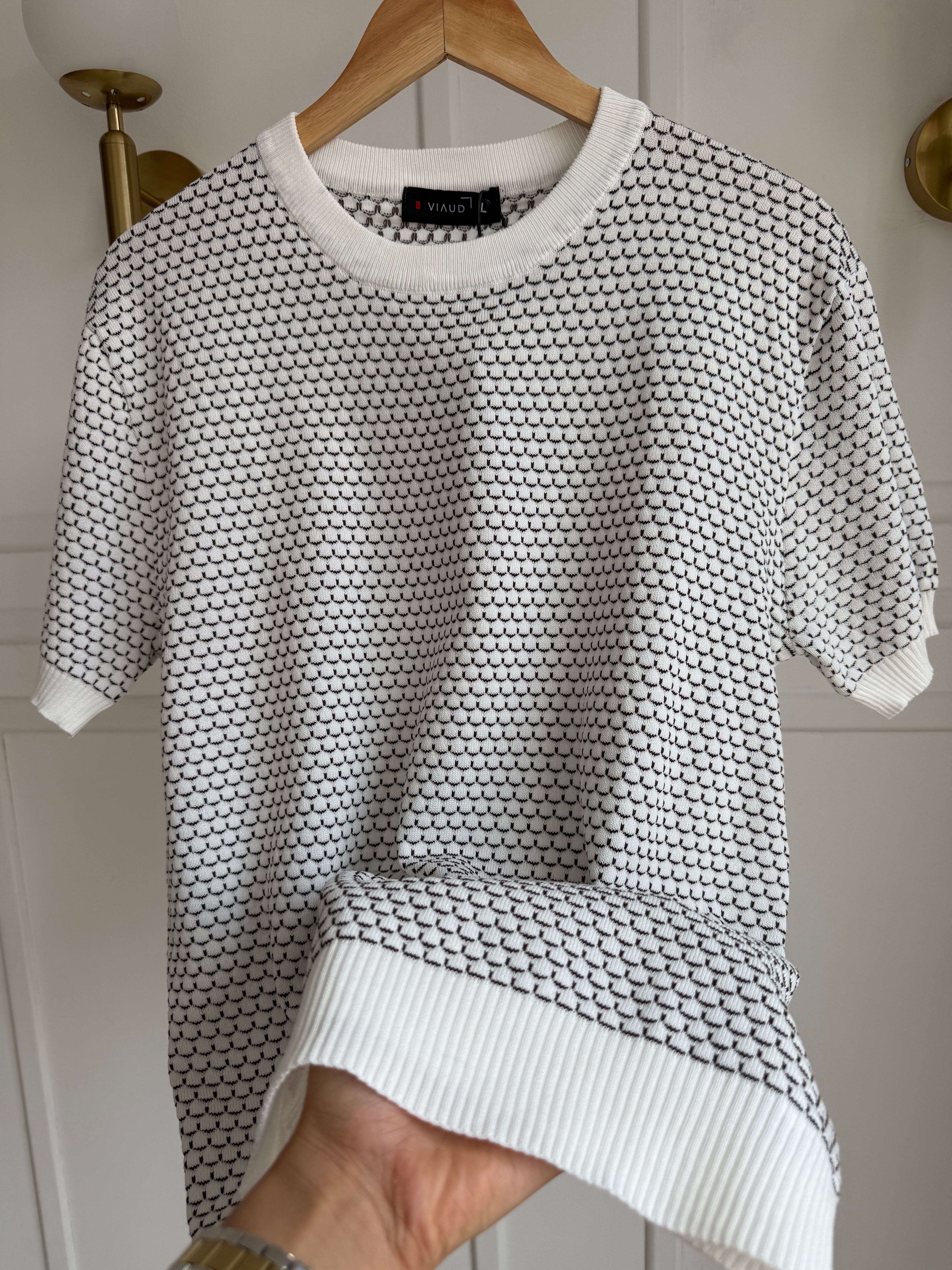 Camisa Cuello Redondo En Hilo Tejido Premium - Jacquard